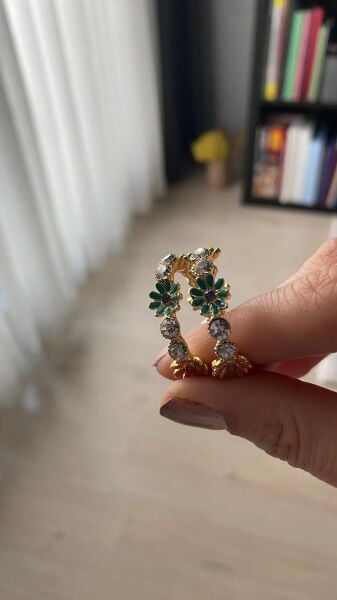 Çiçek Tasarım Küpe